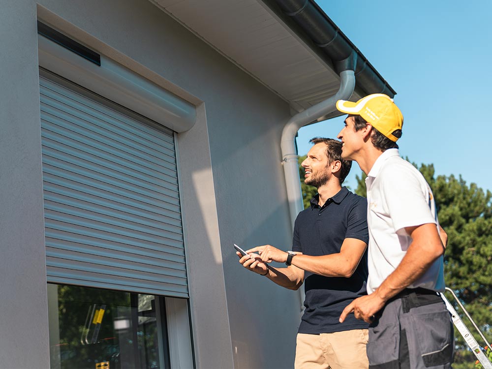 SOMFY ŘEŠENÍ POHÁNĚNÁ SOLÁRNÍ ENERGIÍ